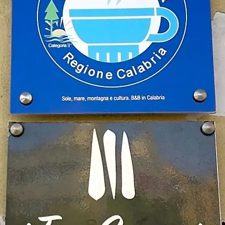 I Tre Sensi Nocleg ze śniadaniem Crotone